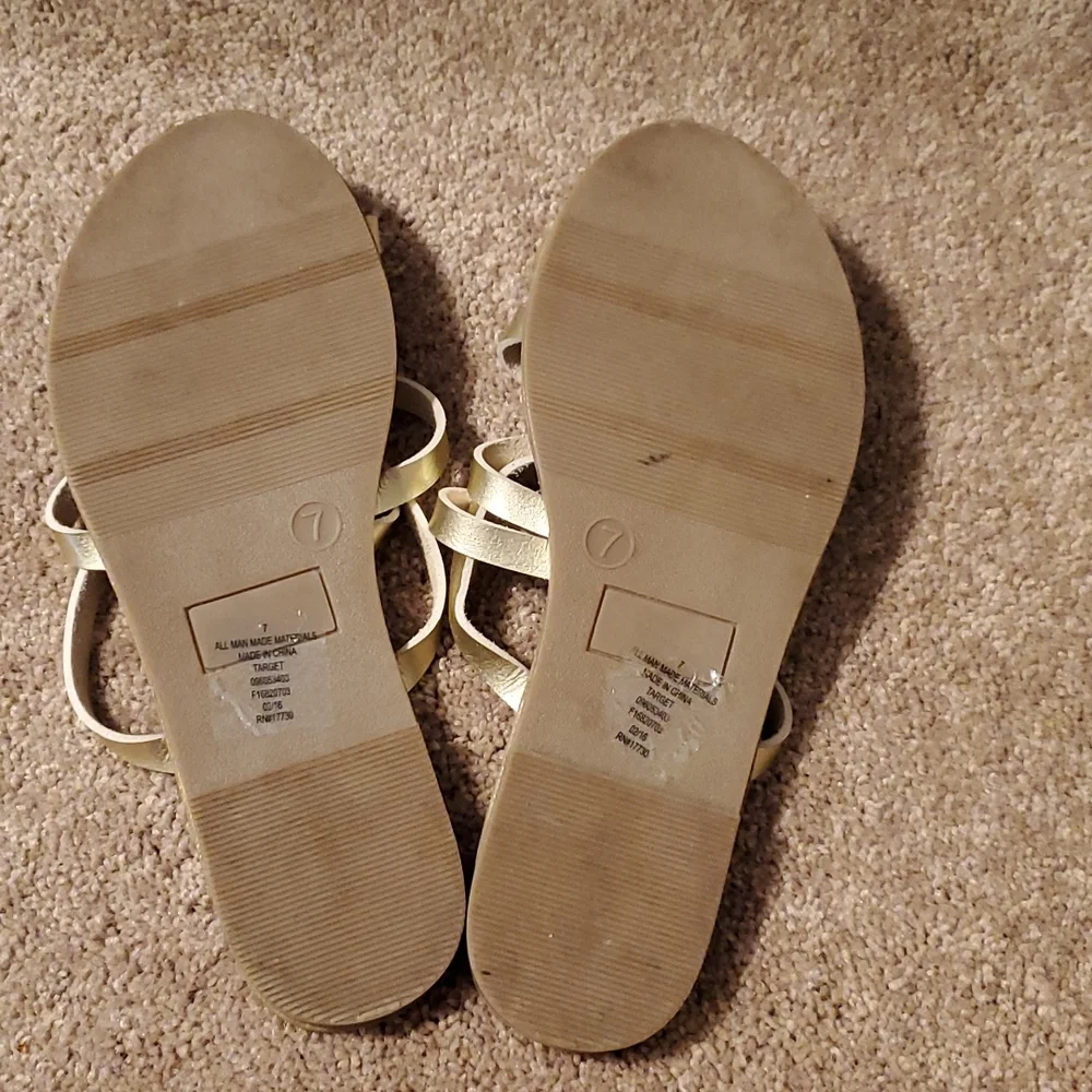 Sandals - Picture 2 of 3